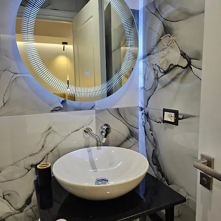 Aparthotel Memaj