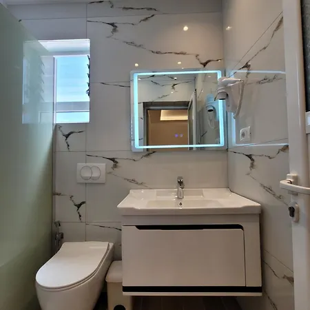 Memaj Aparthotel