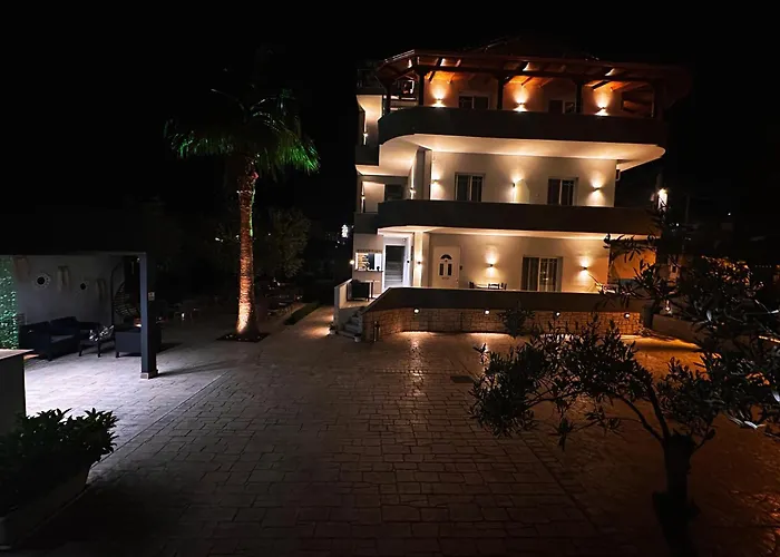 Memaj Apart Otel Ksamil